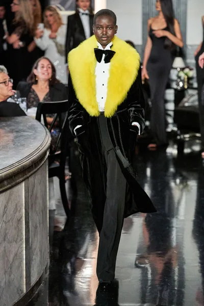 Look 33